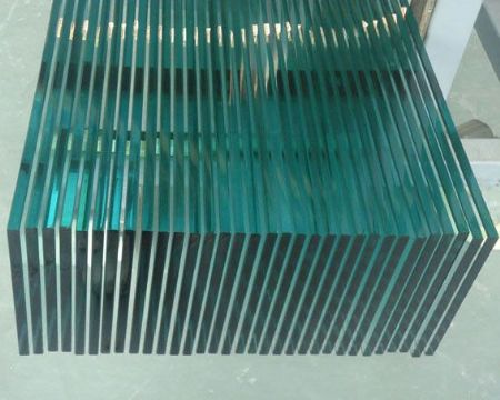 點擊查看詳細信息<br>標題：鋼化玻璃 閱讀次數(shù)：2459